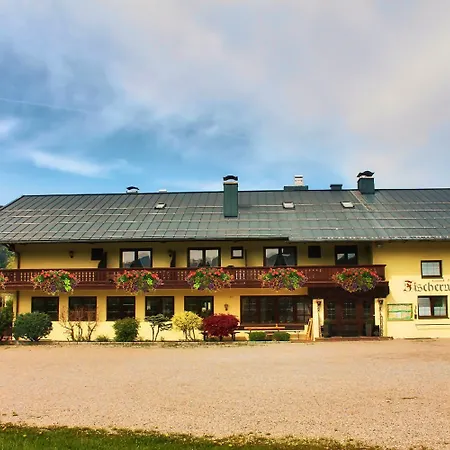 Отель Deva Hotel-restaurant Fischerwirt Inklusive Chiemgau Card 3*